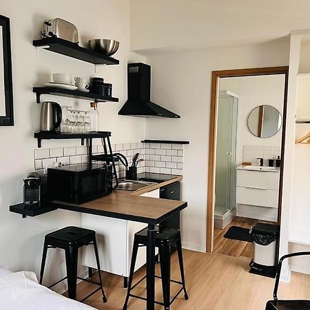 La Petite Grange - 5 Mn Gare Sncf - Wifi & Netflix Apartment Niort Exterior photo