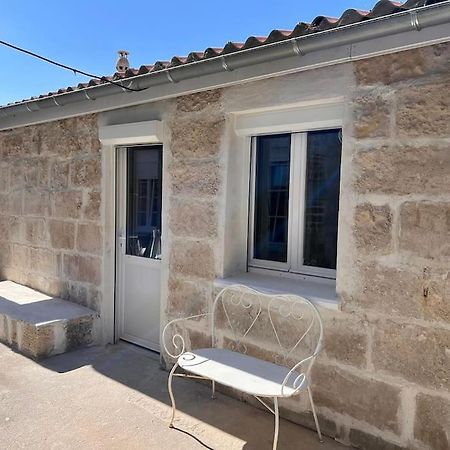 La Petite Grange - 5 Mn Gare Sncf - Wifi & Netflix Apartment Niort Exterior photo